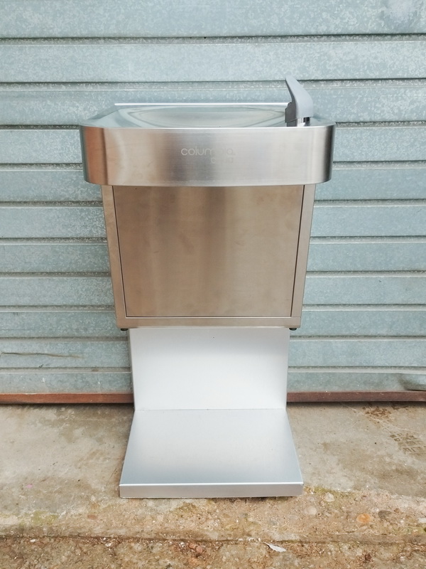 fuente agua pared _piefictico inox 50-92x45x47_5-52_5 1_1u